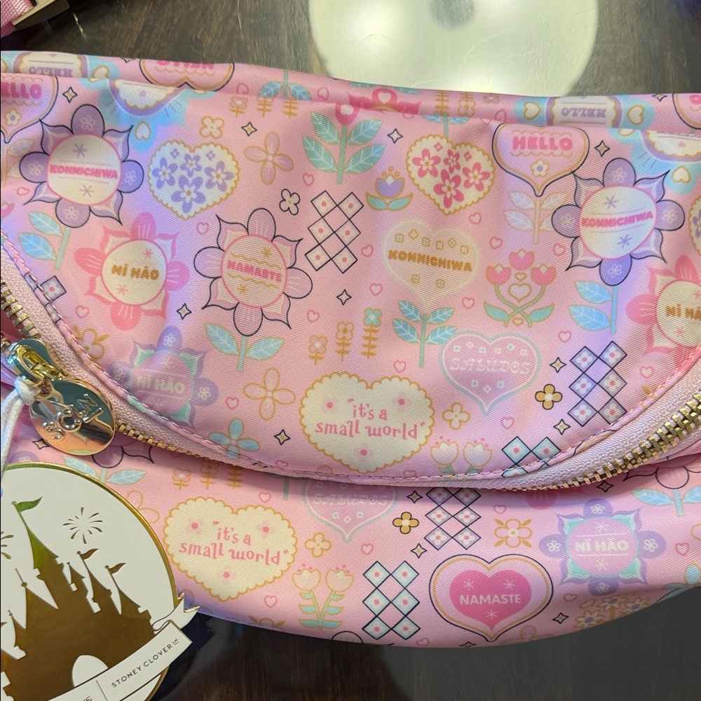 NWT disney Stoney cover lane jumbo large it’s a small world fanny pack bag pink - Picture 2 of 3